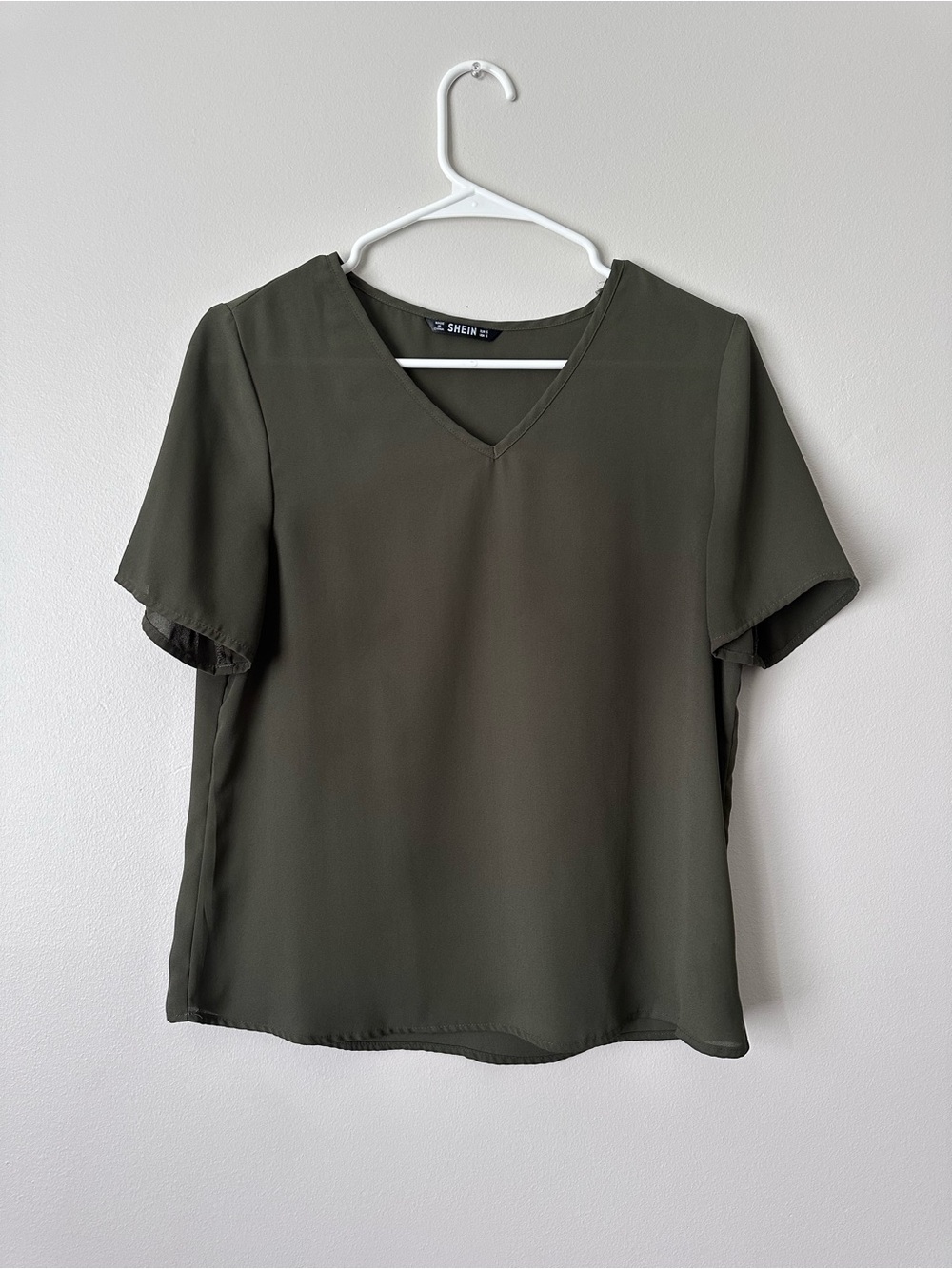 SHEIN Olive Green V-Neck Short Sleeve Top